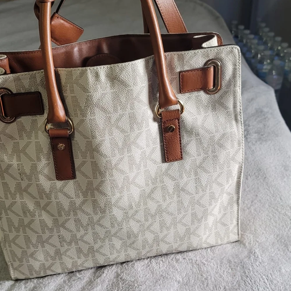 Michael's kors bags - Picture 13 of 14